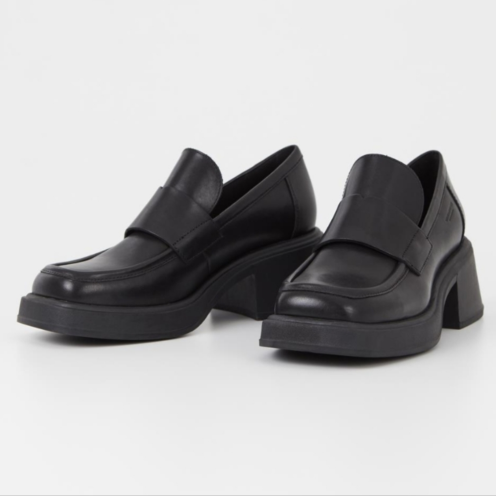 Vagabond Black Loafers - Picture 3 of 11